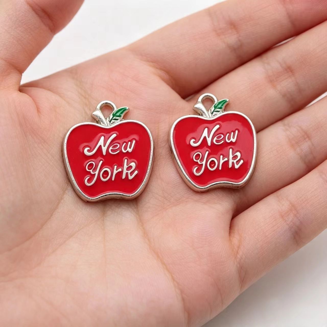 Jewelry Making New York - 10Pcs Liontin Enamel Apel New York,